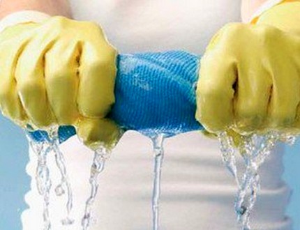 Чем и как мыть душевую кабину: обзор моющих средств