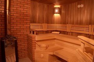 Чем отделать стены внутри бани: отделочные материалы для комнаты отдыха и моечной в бане