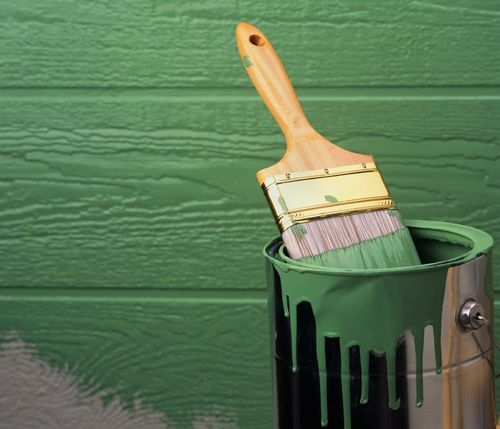 Краска для бруса: для внутренних и наружних работ в доме, сколько нужно