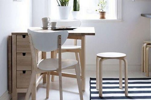 Кухонный стол и стулья для маленькой кухни: маленькие столы обеденные, фото, стульчик для кормления, угловые своими руками, видео