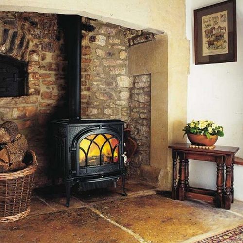 Печи-камины для дачи: чугунная печка на дровах, в интерьере фото, на ножках дровяные ниши