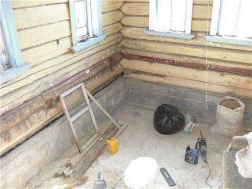 Как поднять потолок в старом деревянном доме? Варианты решения проблемы