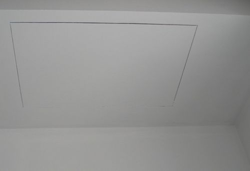 Лаз в потолке на чердак - как его красиво заделать?