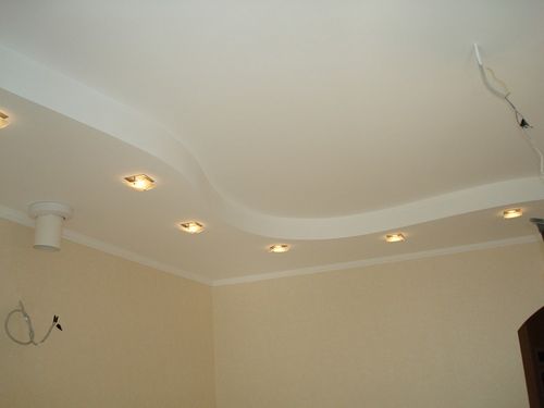 Многоуровневые потолки из гипсокартона с подсветкой: своими руками, фото и видео