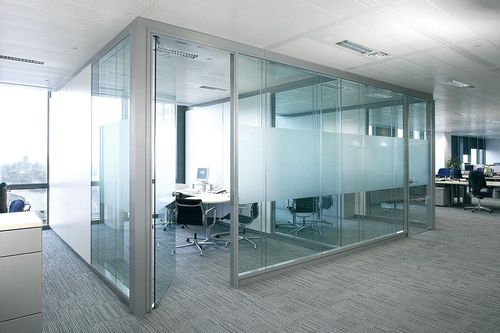 Офисные перегородки из алюминиевого профиля со стеклом