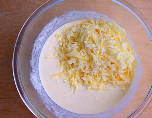 Оладьи на кефире с сыром: сырные в духовке, плавленых с яйцом рецепт, сырники на сковороде, тертое облачко
