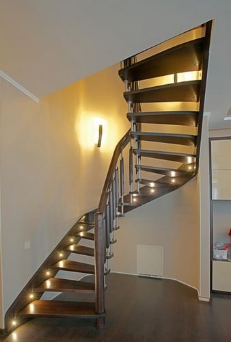 Подсветка ступеней лестницы: светильники и светодиодная лента, длинные люстры для пролетов, LED и фото